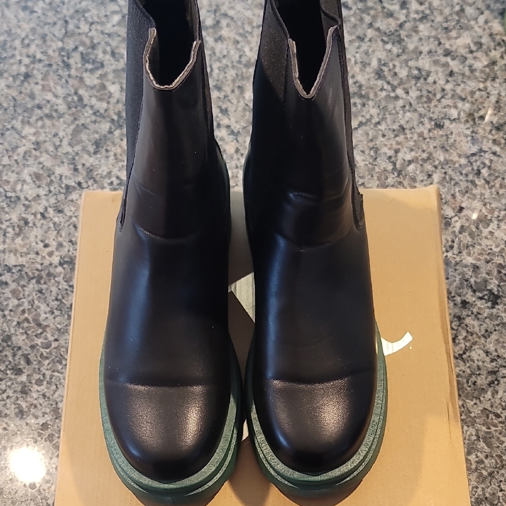 Charlotte Russe Stylish Black Boots with Green Soles